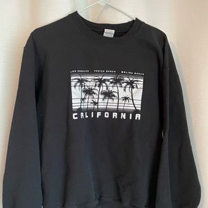 Black sweatshirt crew neck